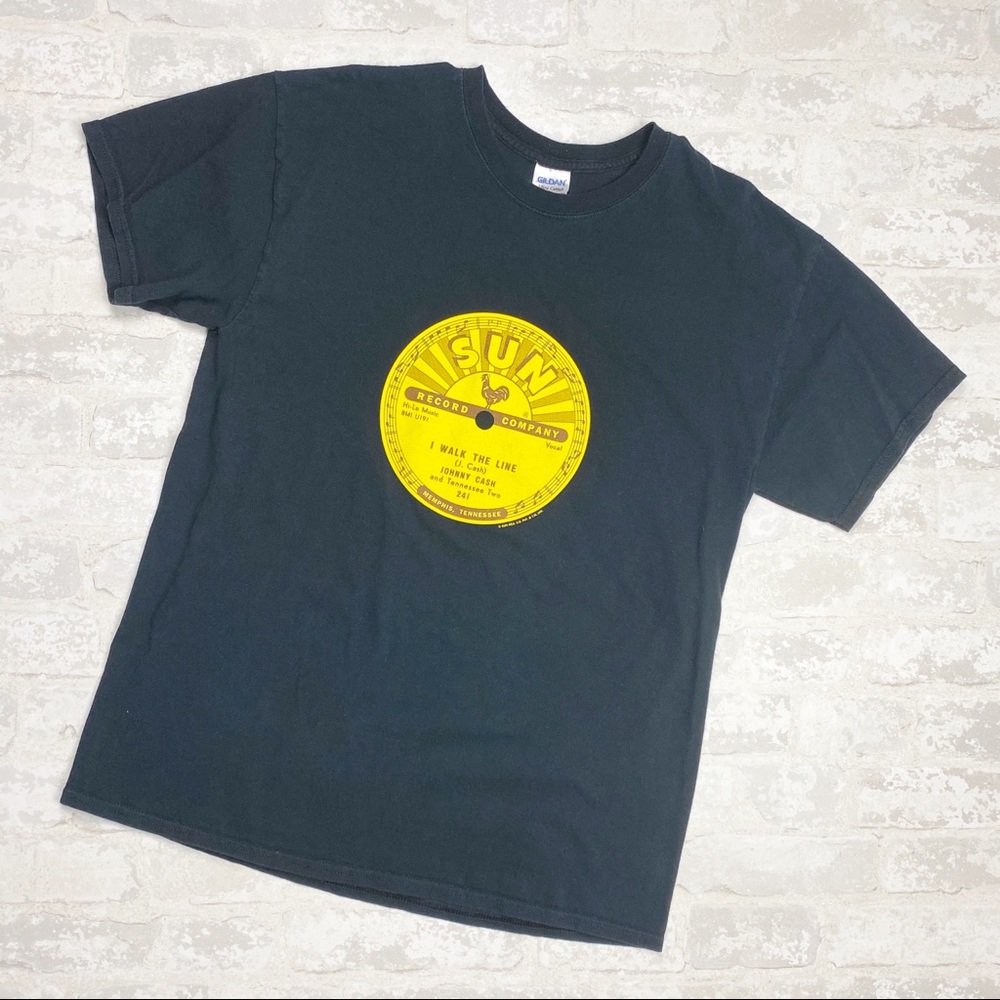 Sun Records | Johnny Cash graphic tee - Picture 2 of 4